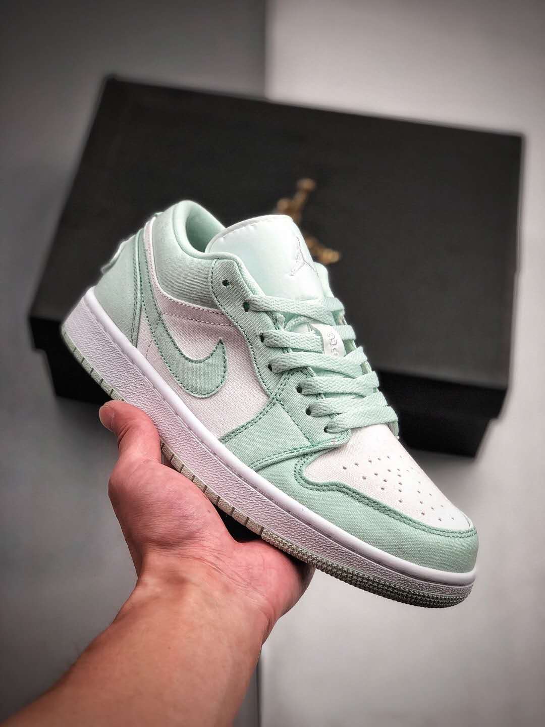 Air Jordan 1 Low 'Spruce Aura' CW1381-003 - Sleek and Stylish Low-Top Sneakers